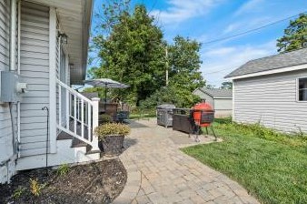 207 Fellows Ave, West Jefferson OH  43162-1474 exterior