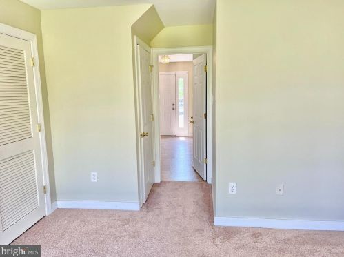 232 Country Ridge Dr, Red Lion PA  17356-8866 exterior