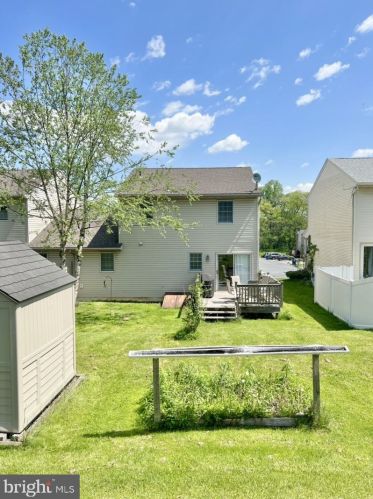 546 Wyatt Dr, Blandon, PA 19510-9502