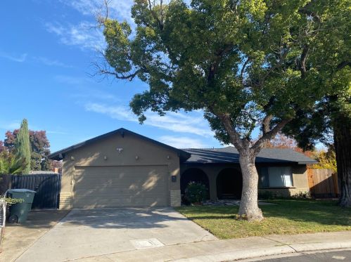 1609 Marty Ct, Modesto CA  95350-0514 exterior