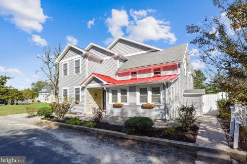 207 Carey St, Milton, DE 19968-1103
