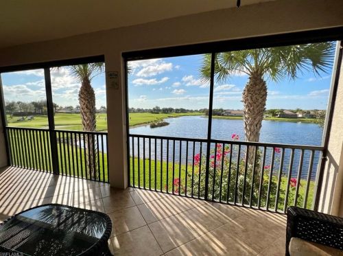 10542 Smokehouse Bay Dr, Naples, FL 61202-5130