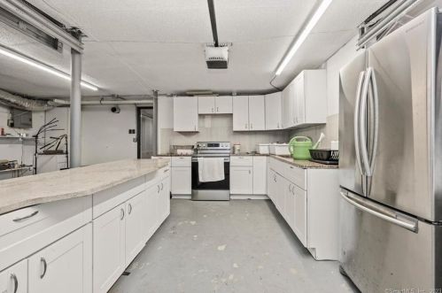 156 Summit Dr, North Branford CT  06471-1234 exterior