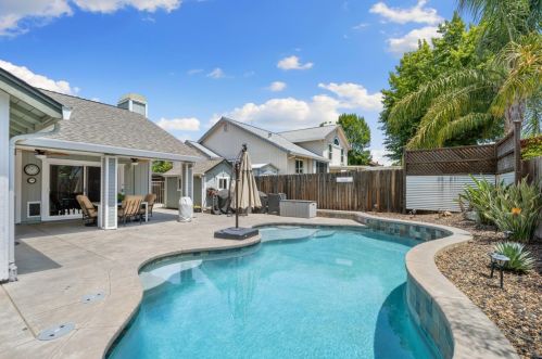 128 Bittercreek Dr, Folsom CA  95630-2364 exterior