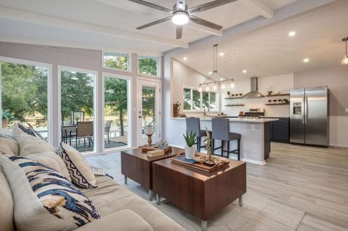 1946 Granite Cove Rd, Lakeside Heights, TX 78639-3860