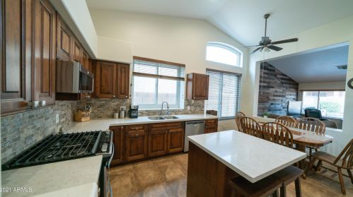 753 Burk St, Gilbert, AZ 85296-2815
