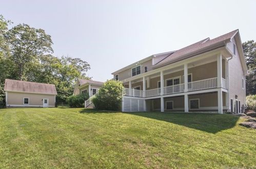 18 Heron Pond Rd, Essex CT  06426-1466 exterior