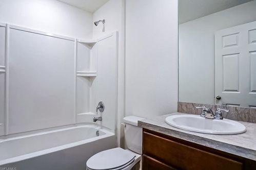 2910 24 St, Lehigh Acres FL 33976-3831 exterior