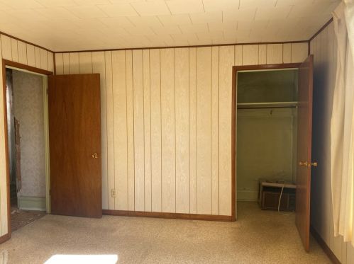 821 10th Ave, Whitaker PA  15120-1924 exterior