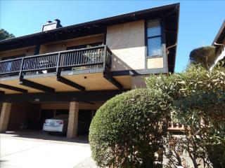 2045 Ascot Dr, Moraga, CA 94556-2913