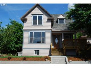 406 22nd Ave, Portland, OR 97210-3412