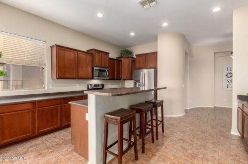 35407 27th Dr, Phoenix AZ  85086-5511 exterior