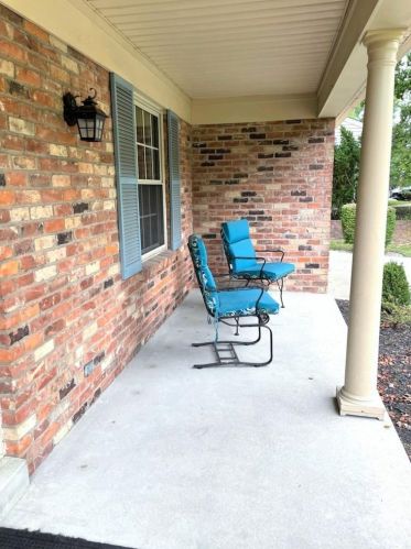 655 Allencrest Ct, Cincinnati, OH 45231-3901