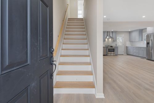 12 Grace St, New Canaan CT  06840-6627 exterior