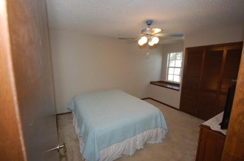536 White River Dr, Orlando FL  32828-8938 exterior