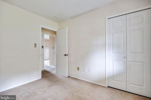 31 Garrison Cir, Willingboro NJ  08046-3303 exterior