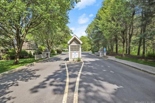 207 Foxboro Dr, Norwalk CT  06851-1155 exterior