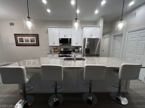 2227 2 Ter, Cape Coral FL  33990-1024 exterior