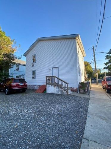 27 West St, Stamford, CT 06902-5724