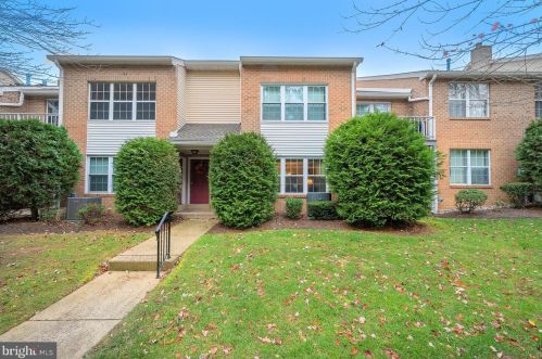 613 Valley Glen Rd, Melrose Park, PA 19027-1746