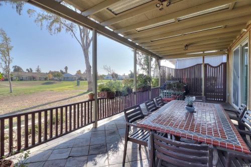 104 Riviera Dr, Rio Vista CA  94571-2243 exterior