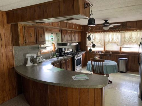 1 Lane, Coventry RI 02816-6239 exterior