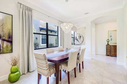 9433 Isla Bella Cir, Bonita Springs FL  34135-7276 exterior