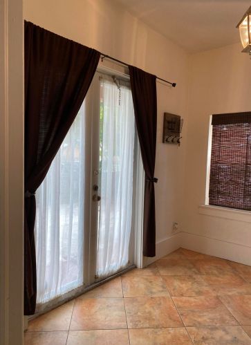 5705 Garden Ave, West Palm Beach, FL 33405-3703