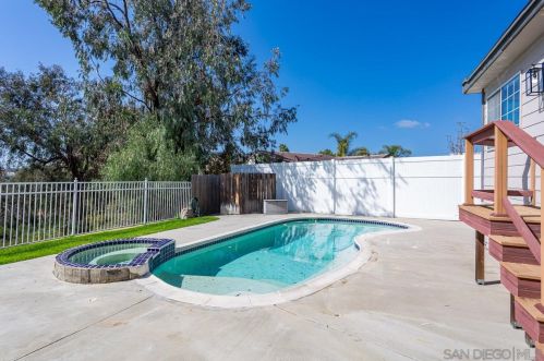 6506 Comly St, San Diego CA 92111-5401 exterior