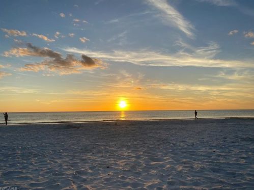 693 Seaview Ct, Marco Island FL  34145-2922 exterior