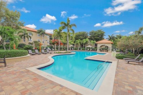 8870 Colonnades Ct, Bonita Springs FL 34135-7854 exterior