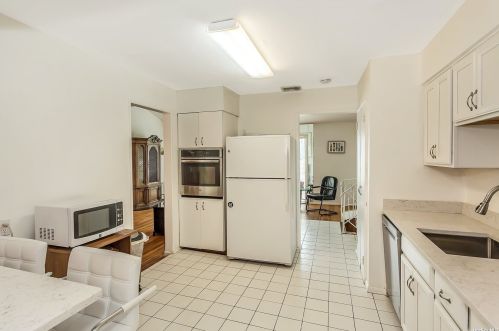 35 Fair Ln, Muttontown NY  11753-2309 exterior