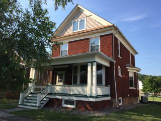 632 16th St, Birmingham, PA 16686-2163