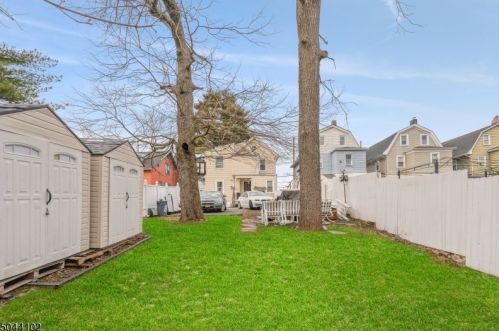 82 Montgomery St, Bloomfield NJ  07003-6064 exterior