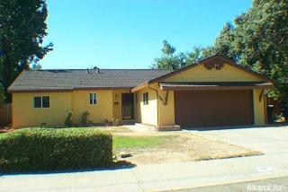 3613 Miami St, Sacramento, CA 95821-3320