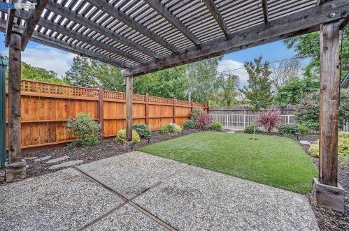 1553 Buttercup Ct, Livermore CA  94551-6718 exterior