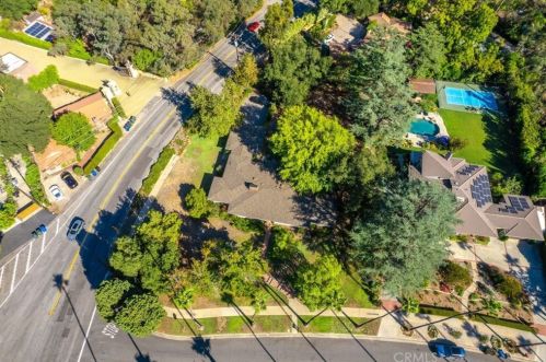 2222 Mendocino Ln, Altadena CA  91001-2816 exterior