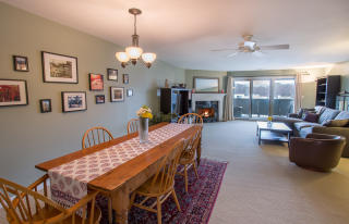 177 Rowayton Woods Dr, Norwalk, CT 06854-3911
