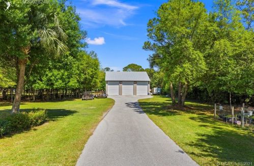 5905 Ranchito St, Palm City, FL 34990-5210