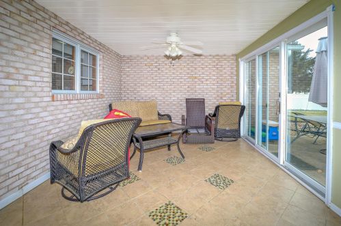 312 Hessenauer Dr, Sugar Grove Lake OH  44833-2343 exterior