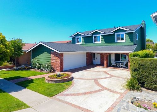 3241 Lama Ave, Long Beach, CA 90808-3240