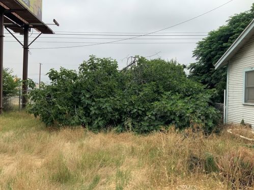 577 La Cadena Dr, Riverside CA  92501-1346 exterior