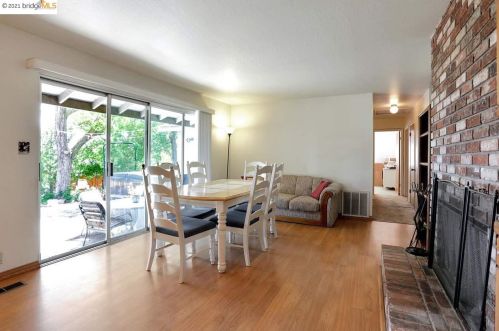 486 Quail Glen Dr, Oakley CA  94561-3942 exterior