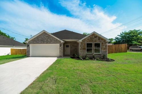 3425 Gillespie St, Greenville TX  75401-2630 exterior