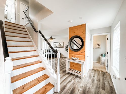 15 Bartlett Meadow Dr, Killingly CT  06241-1847 exterior