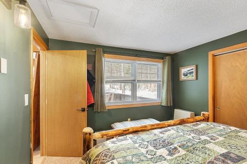 14 Dubeau Cir, Ellsworth NH  03223-5234 exterior