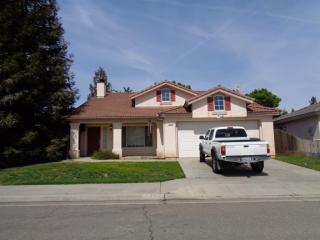 5572 Oak Ave, Fresno, CA 93722-2352