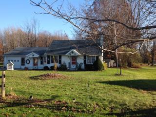 1233 Gunton Dr, Fairview, PA 16415-1413
