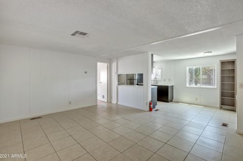 3946 Baywood Ave, Mesa, AZ 85206-1021