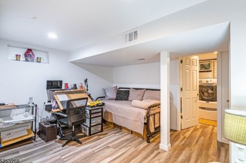 45 Longview Trl, Parsippany NJ  07834-2039 exterior